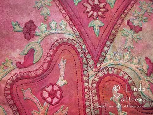 Creatively Recycled: From Tablecloth to Applique to Tote