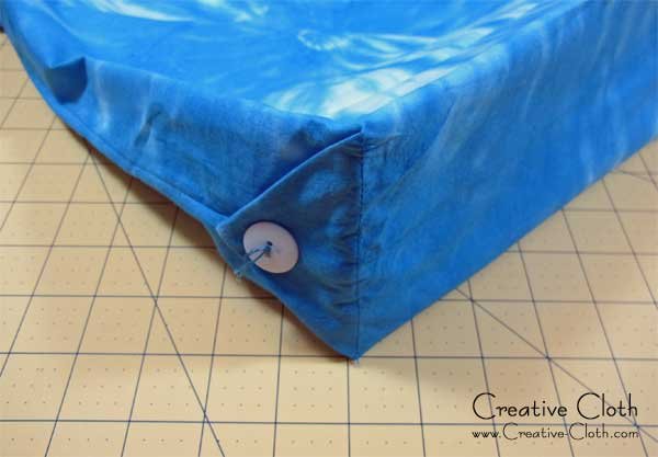 Free Sewing Tutorial: How to Make a Rigid Bottom Insert for your Bag