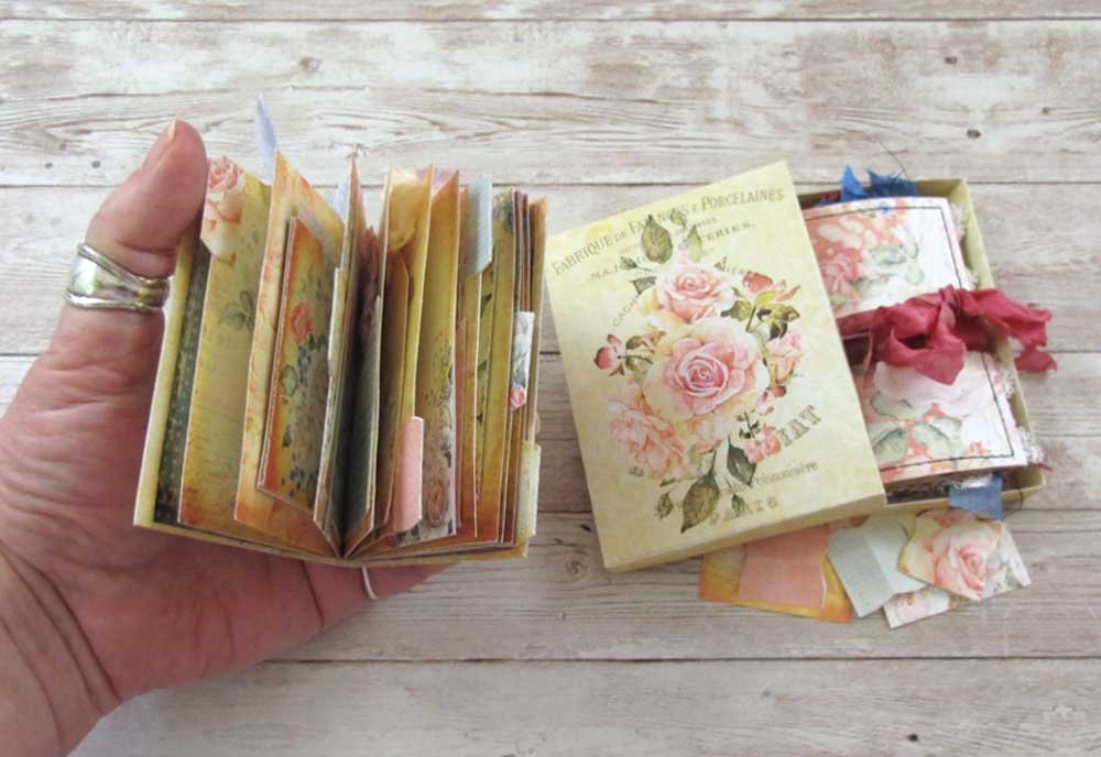 These Mini Junk Journals are Adorable